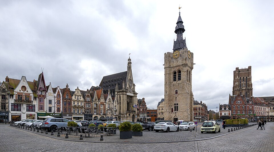 La Grand Place de Béthune