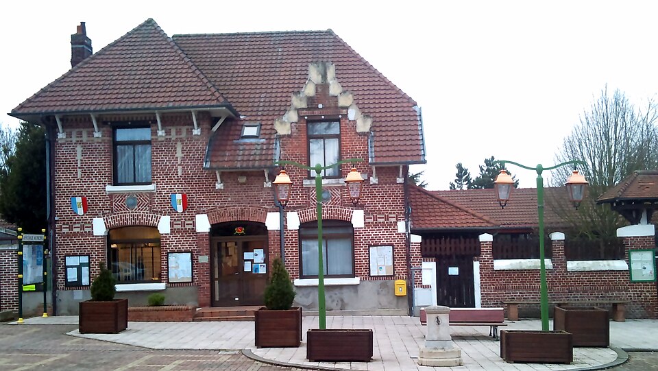 Bois Bernard — Hôtel de ville