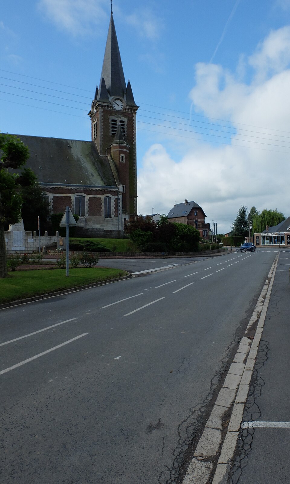 Bourlon — Place des anciens combattants