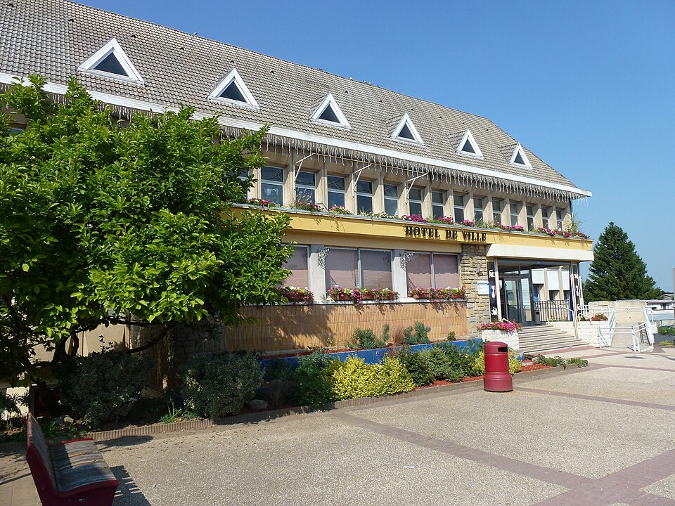 Courcelles — lès — Lens (Pas — de — Calais, Fr) mairie