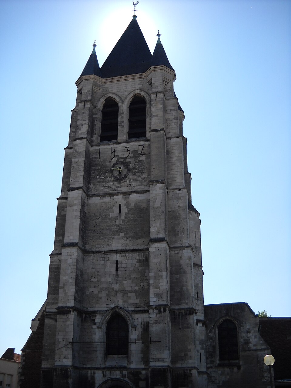 Courrières — Église Saint — Piat