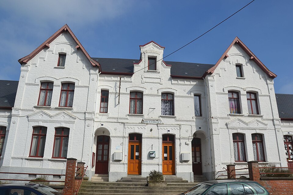 Créquy mairie — école1