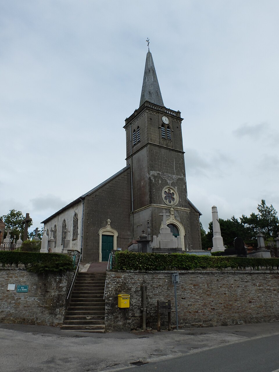 Fiennes — Eglise