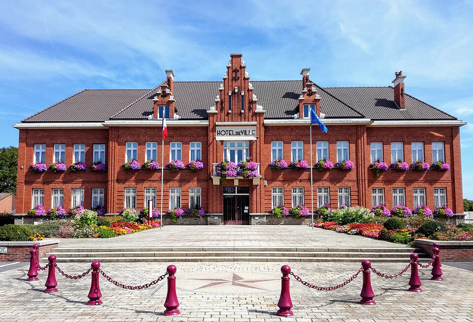 Hôtel de Ville — Fouquières — Lez — Lens