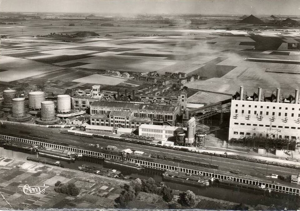 Harnes — Vue aérienne de la Centrale et du Rivage