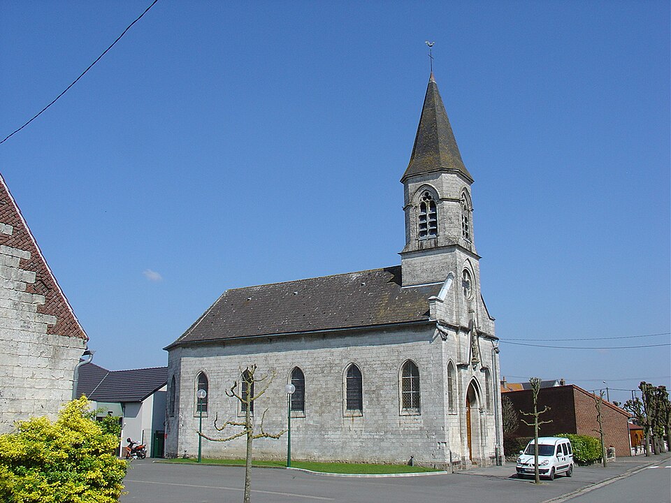 Haute — Avesnes église