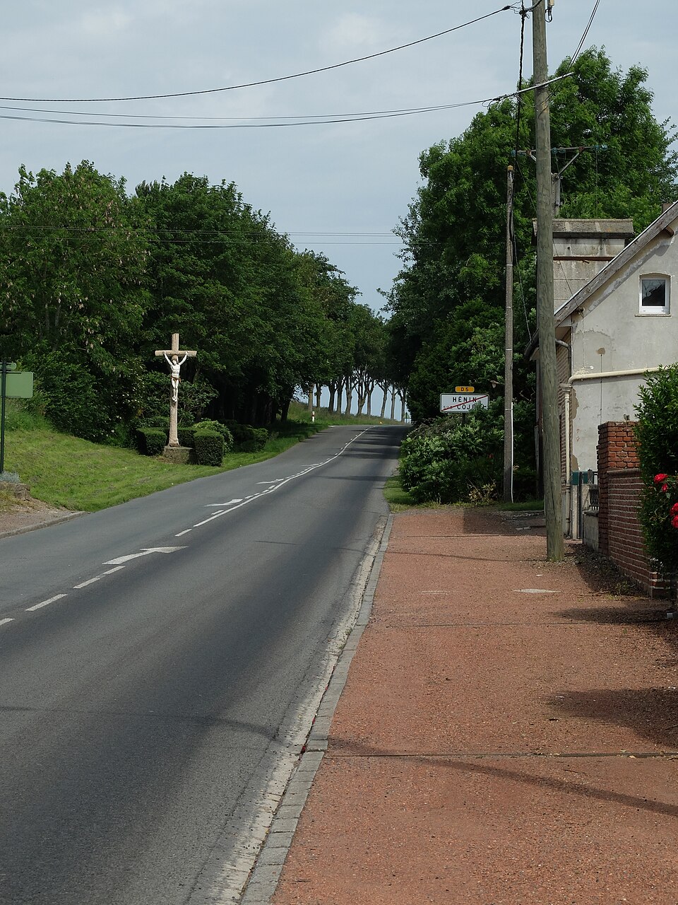 Hénin — sur — Cojeul — Calvaire sur la RD5