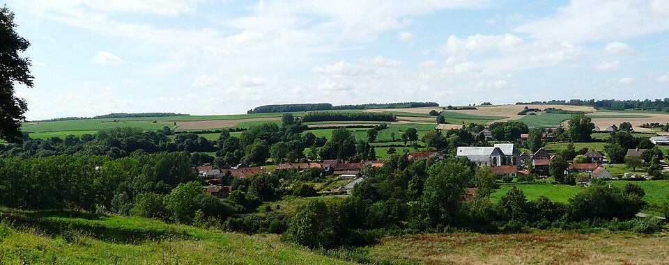 Le bourg d Heuchin en 2009