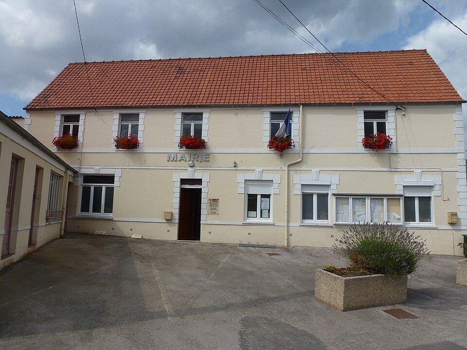 Houlle (Pas — de — Calais) mairie