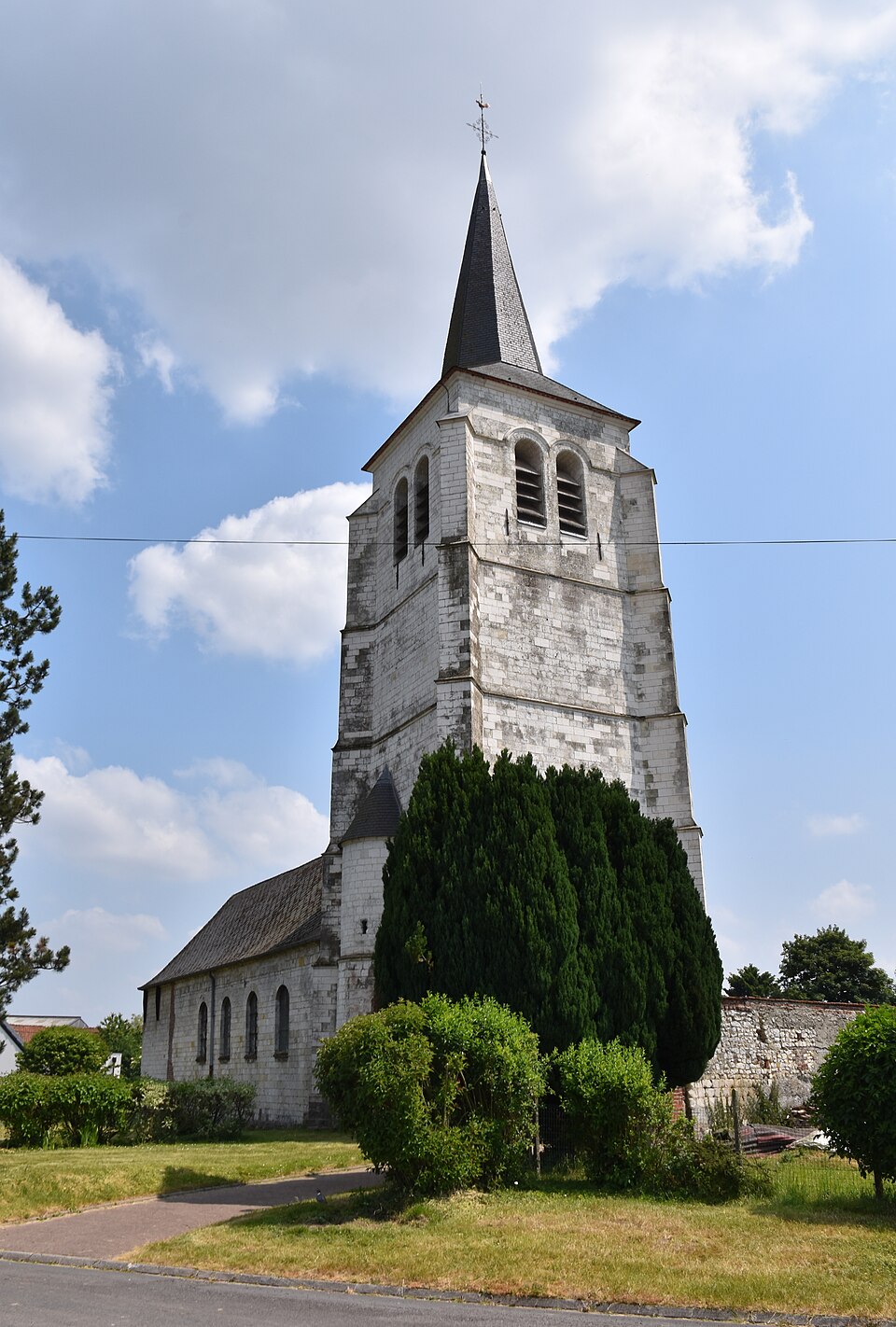 Humbercamps — Eglise 10