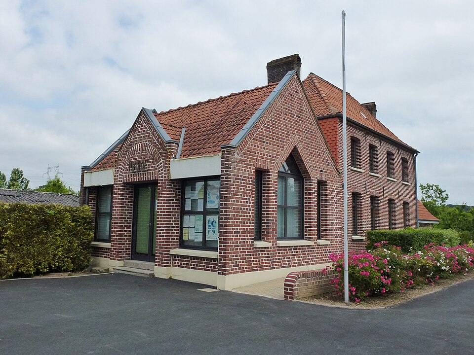 Mazinghem (Pas — de — Calais) mairie