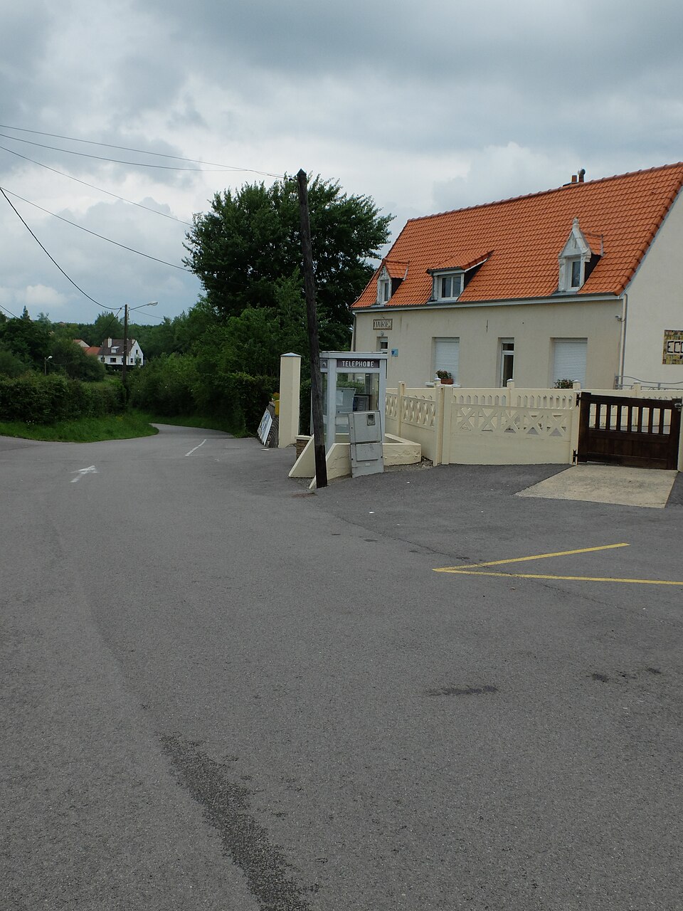Menneville (Pas — de — Calais) — Rue de l'école