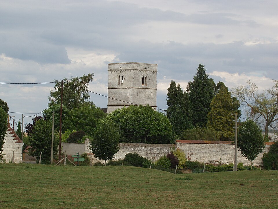 Montenescourt — Eglise2 — Juillet — 2006