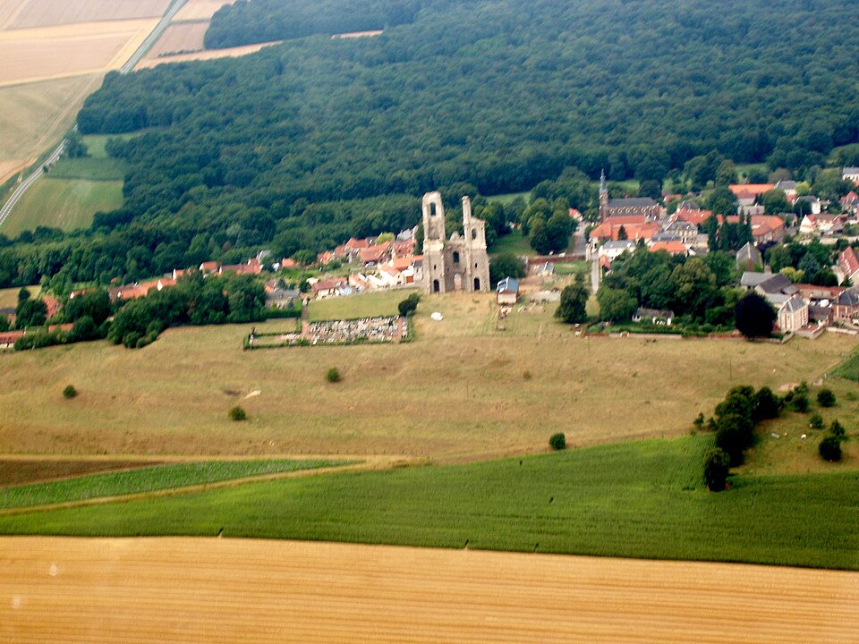 Mont — Saint — Eloi — Aerien — Abbaye