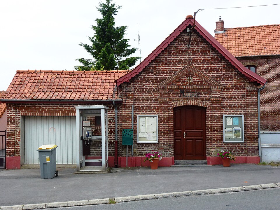 Nédonchel (Pas — de — Calais) mairie