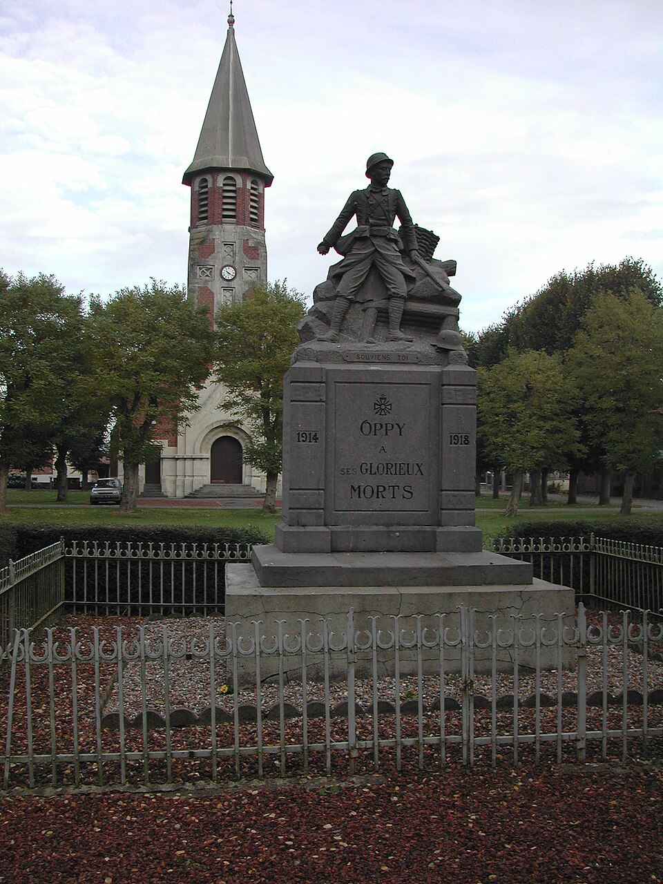 Oppy monument aux morts