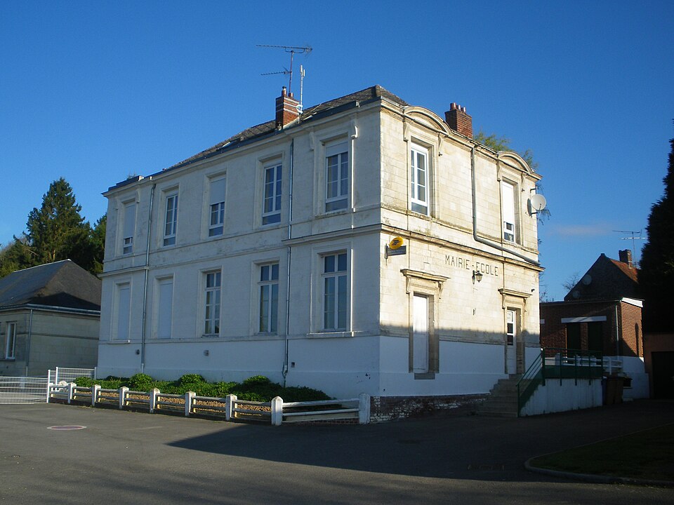 Orville (62) — Mairie — école