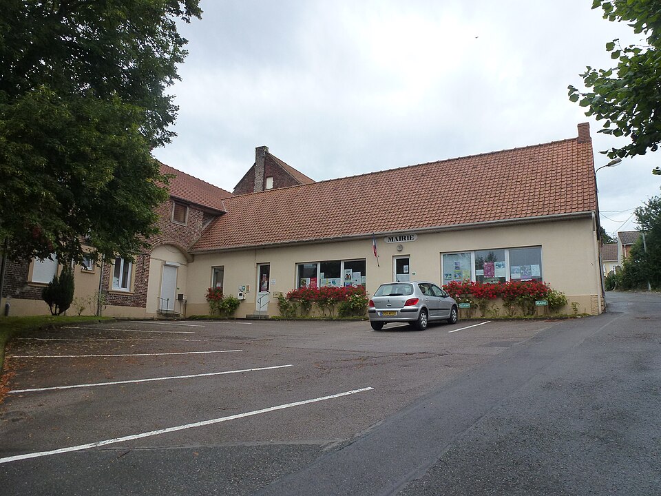 Pihen — lès — Guînes (Pas — de — Calais) mairie