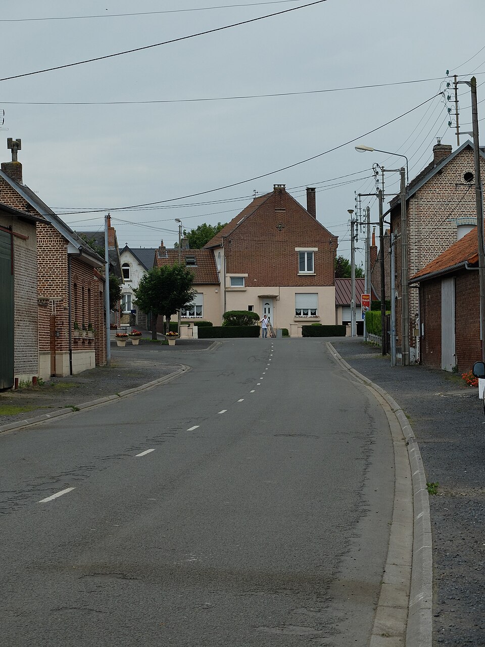 Plouvain — Grand rue