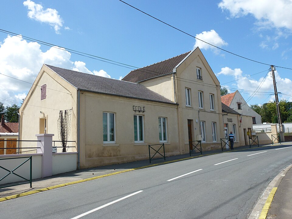 Saint — Martin — d'Hardinghem (Pas — de — Calais, Fr) mairie et école