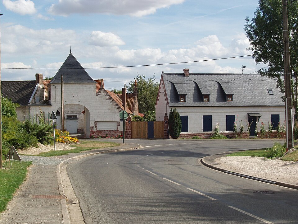 Tilloy — lez — Hermaville — Carrefour — Juillet — 2006