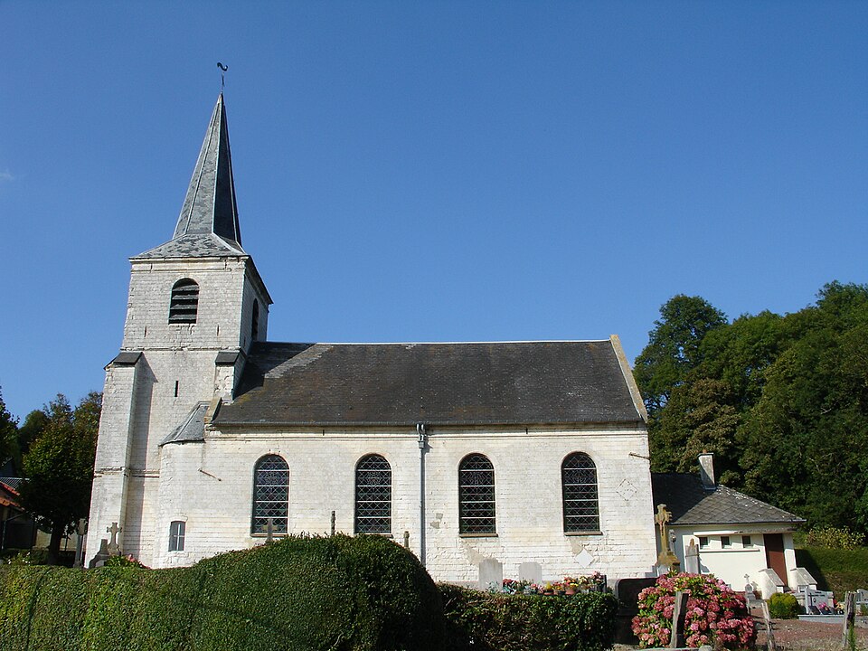 Tilly — Capelle église