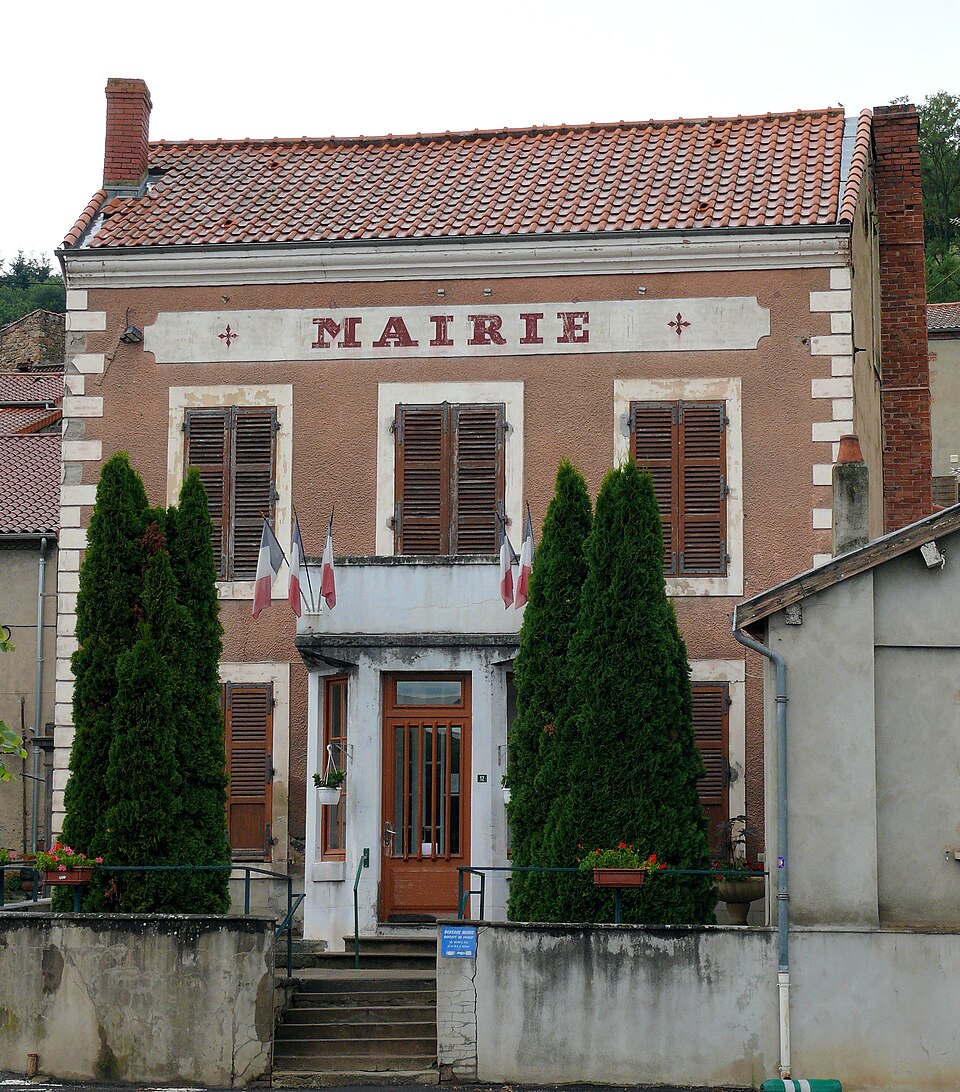 Auzat — la — Combelle — Mairie — 922