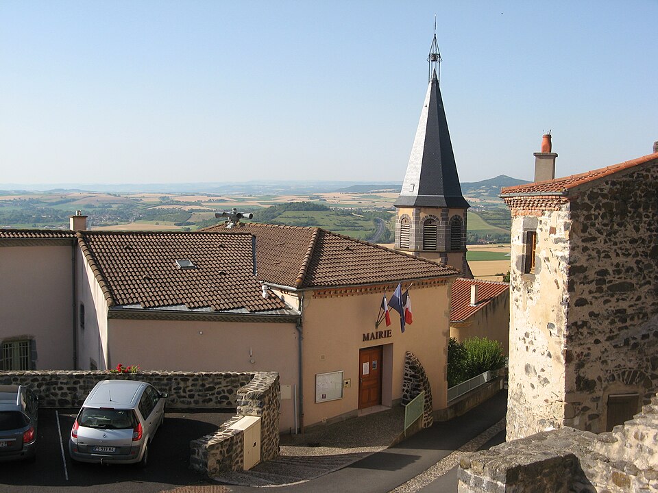 Le Broc, mairie