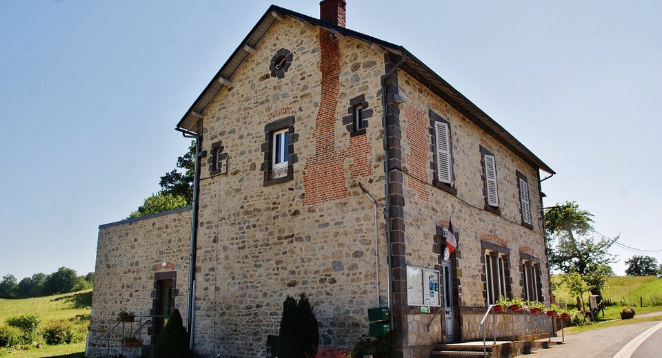 006 La Celle d'Auvergne ( 63620 )