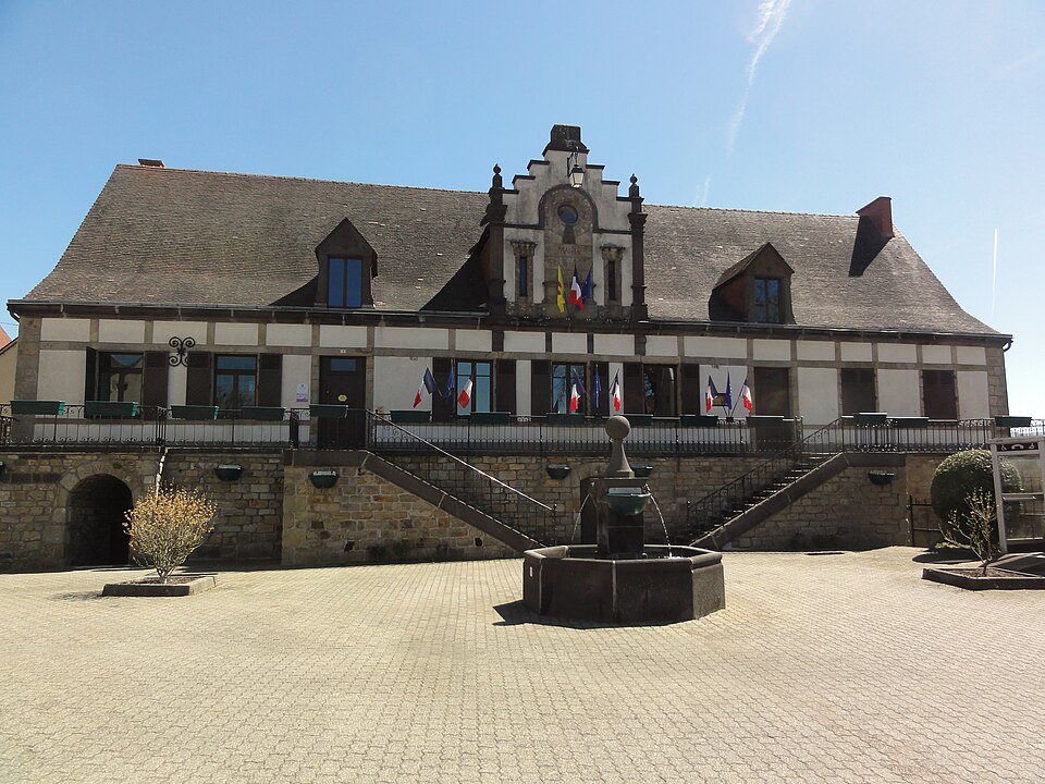 Pionsat (Puy — de — Dôme) mairie