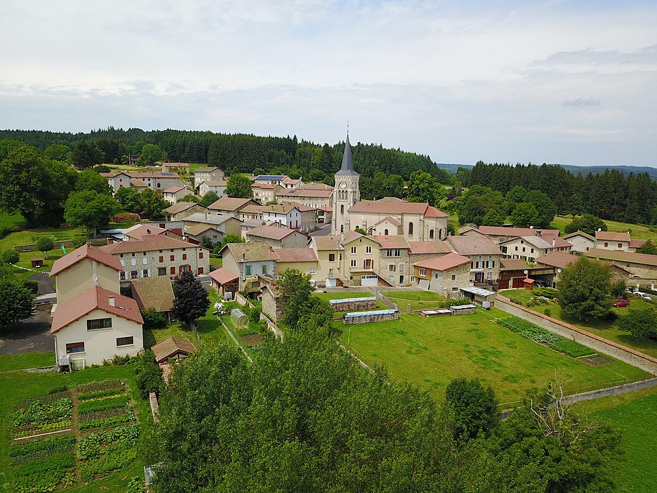 Saint — bonnet — le — bourg