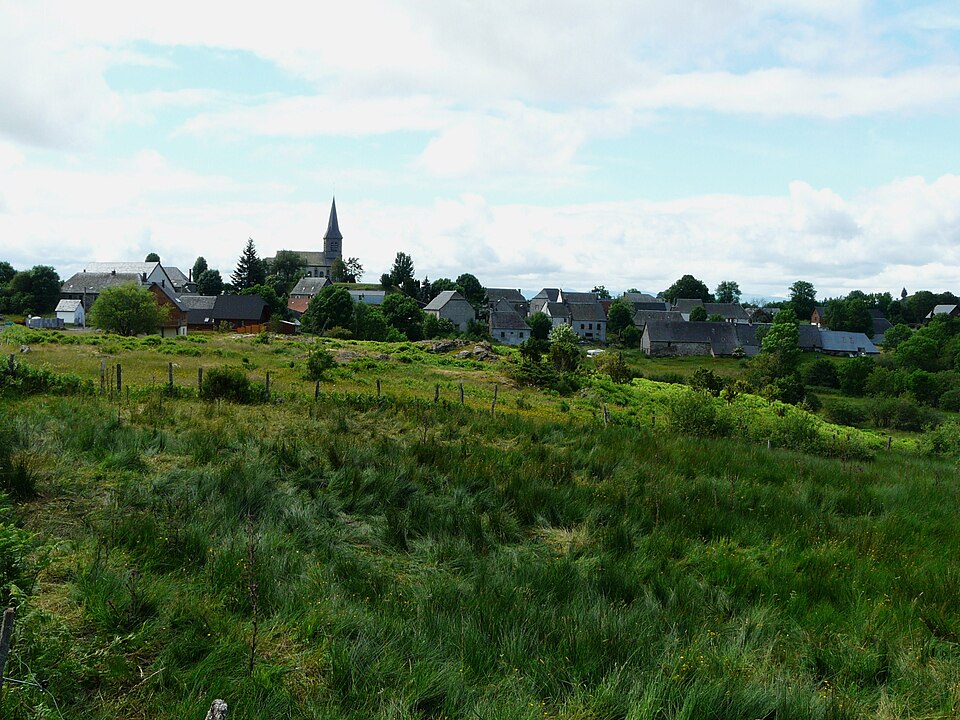 Saint — Genès — Champespe village