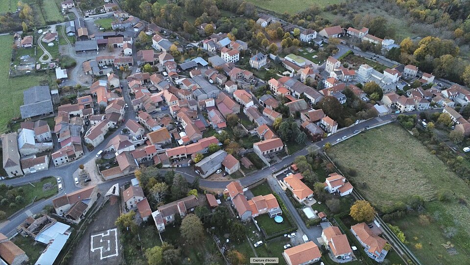 Ville de Saint — Myon vue du ciel