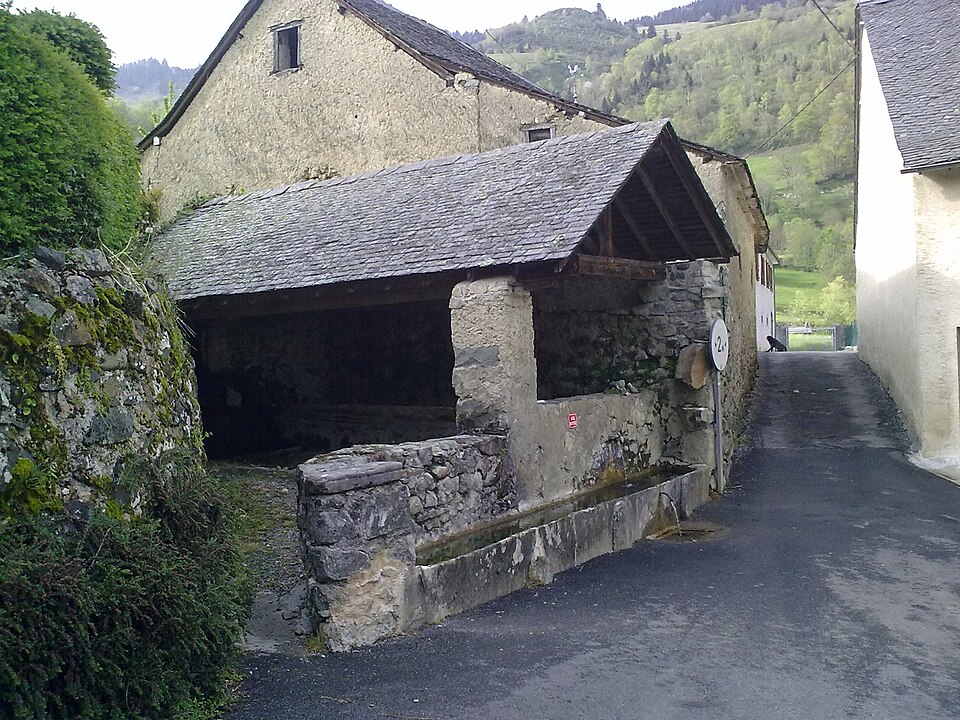 Un lavoir de Bilhères vue 1