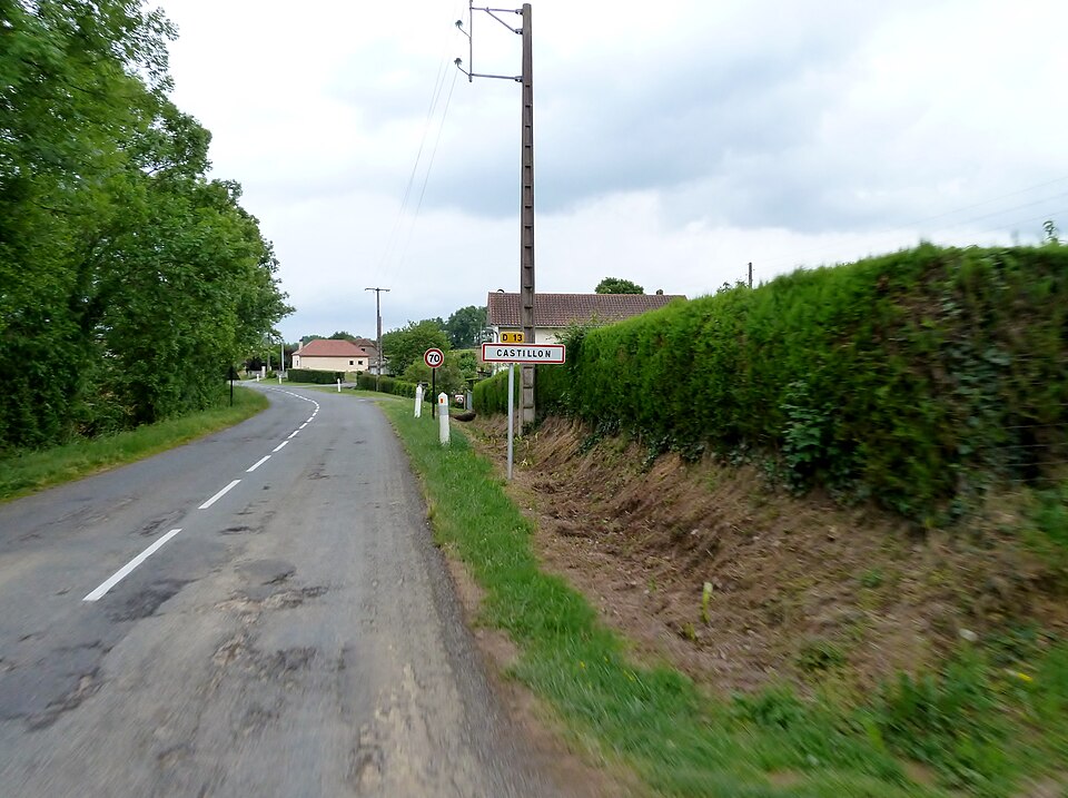 Entrée dans Castillon (Canton de Lembeye)