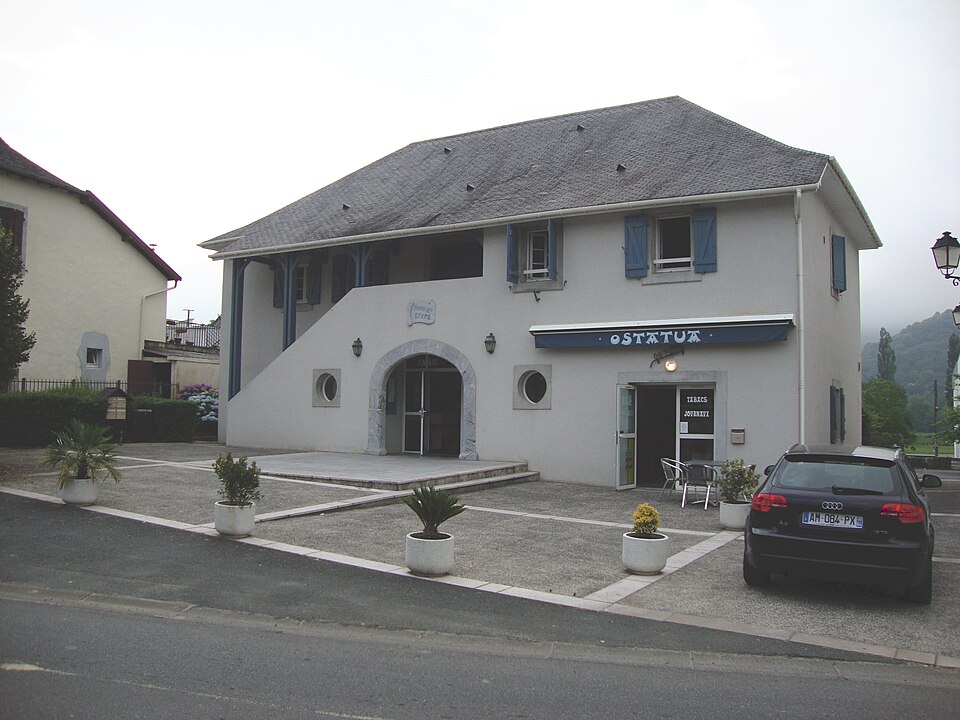 Garindein (Pyr — Atl, Fr) la mairie