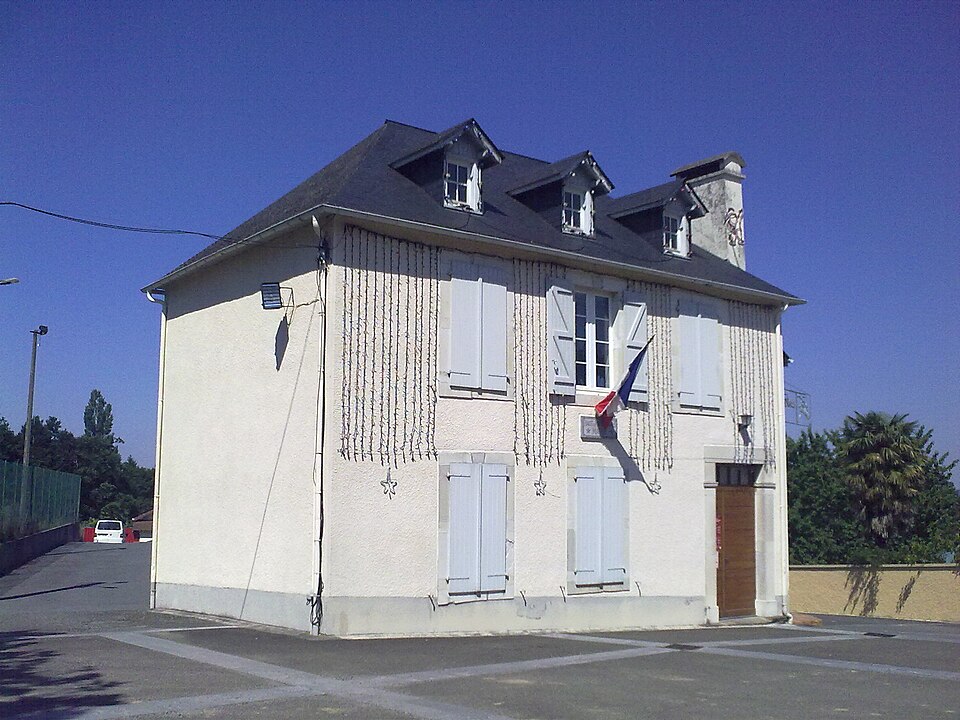 Mairie de Haut — de — Bosdarros