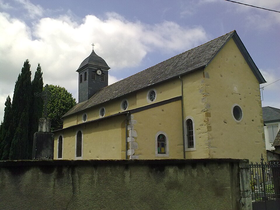Nousty, l'église vue 1