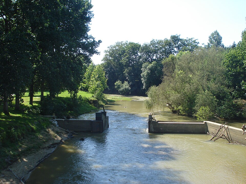 Luy de Béarn near Sault — de — Navailles (Pyr. — Atl., Fr)