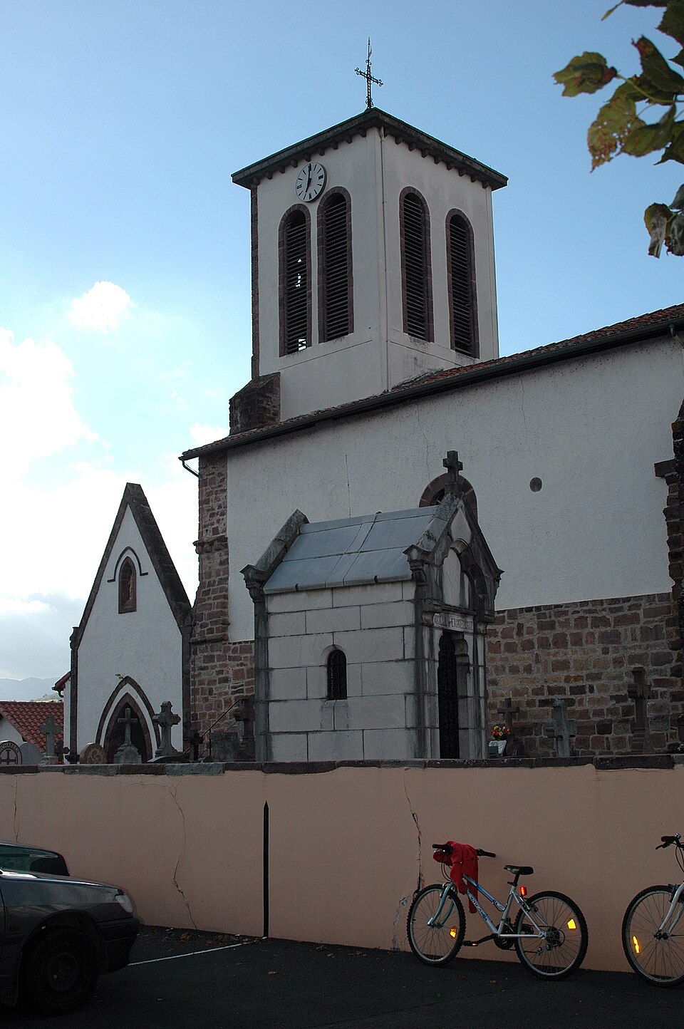 Uhart — Cize Eglise