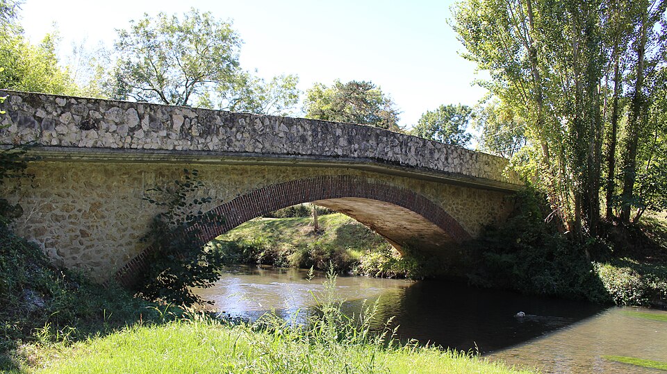 Pont de Barbachen (Hautes — Pyrénées) sur le ruisseau de l'Estéous 1