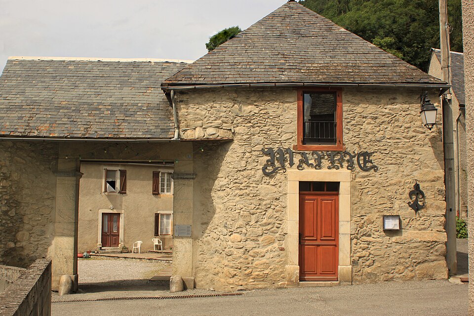 W1965 — BazusAure Mairie 88550