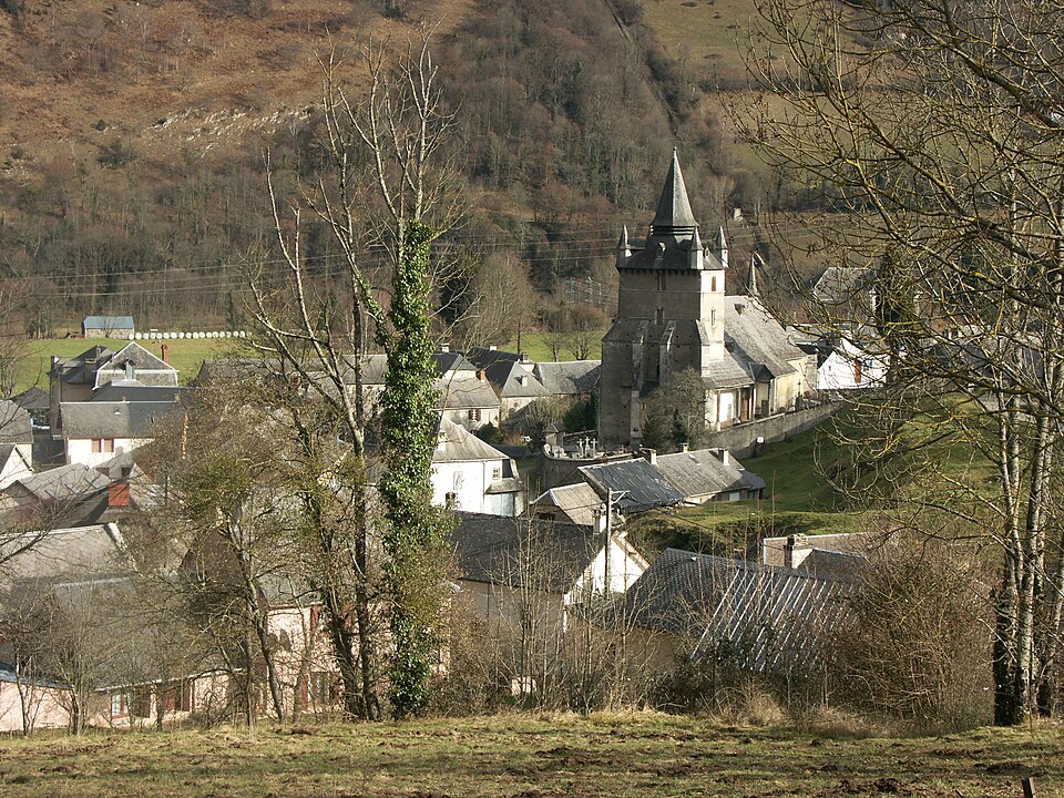 Beaudéan et l'église Saint — Martin