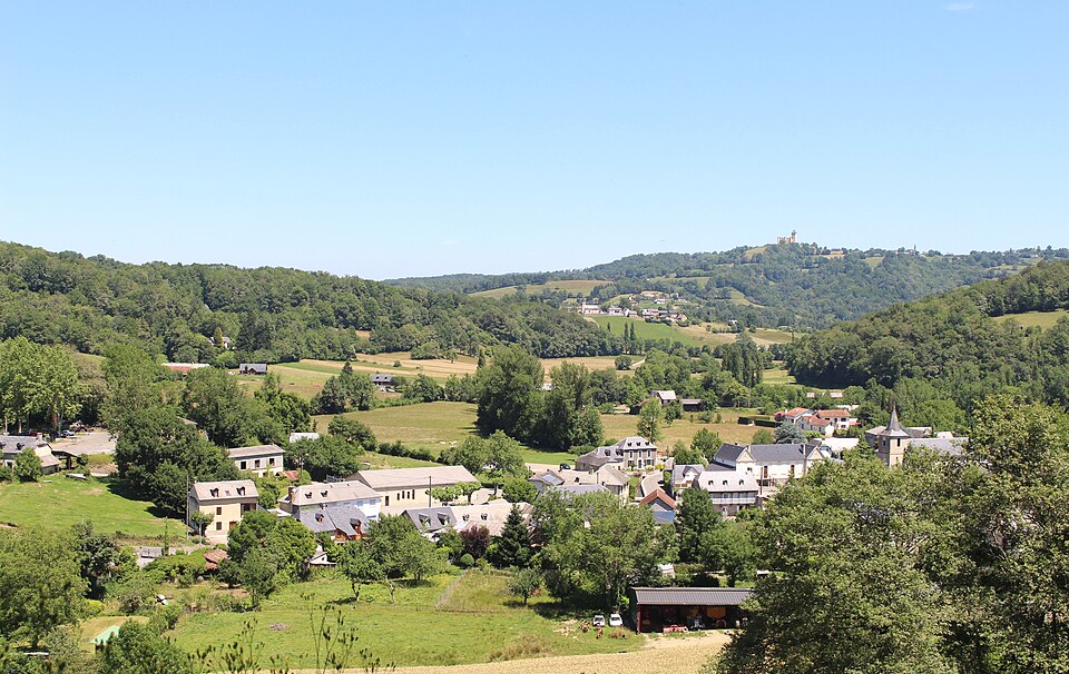 Bourg — de — Bigorre (Hautes — Pyrénées) 1