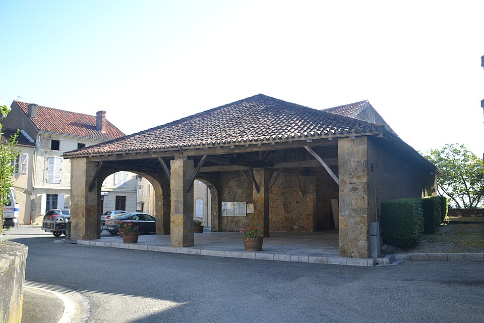 Castelnau — Rivière — Basse — halles 3