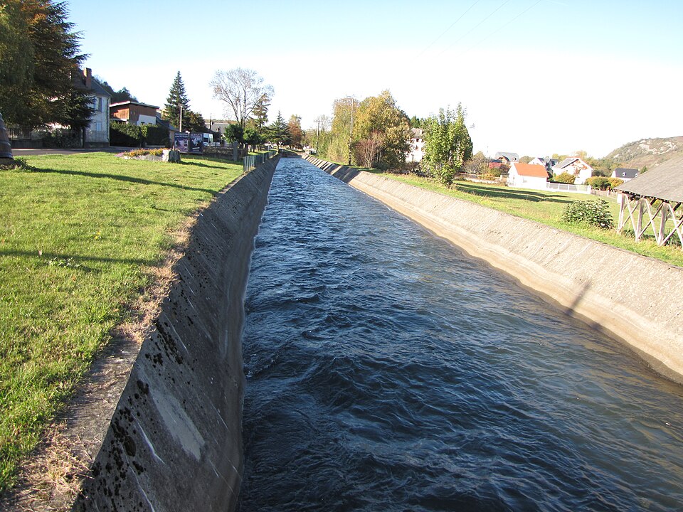 Canal de Neste