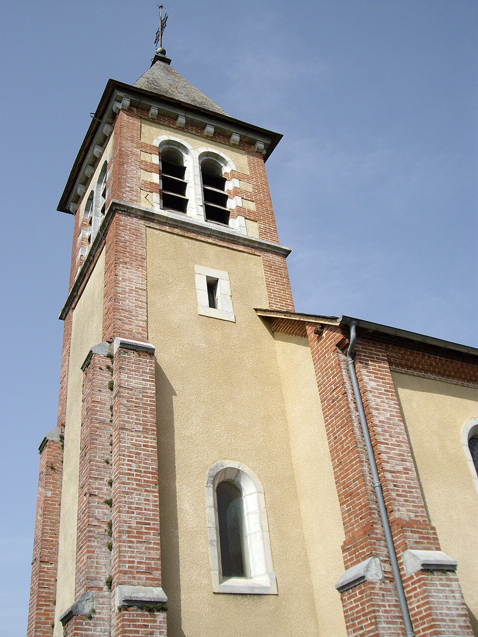 Église Saint — Etienne d'Hibarette