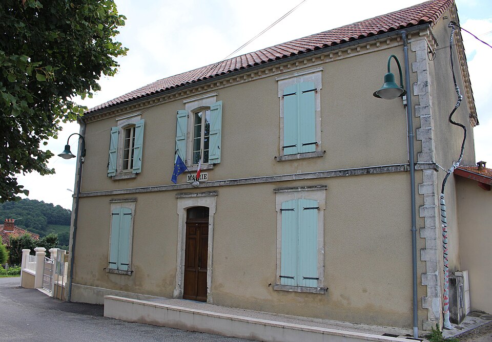 Mairie de Lamarque — Rustaing (Hautes — Pyrénées) 1