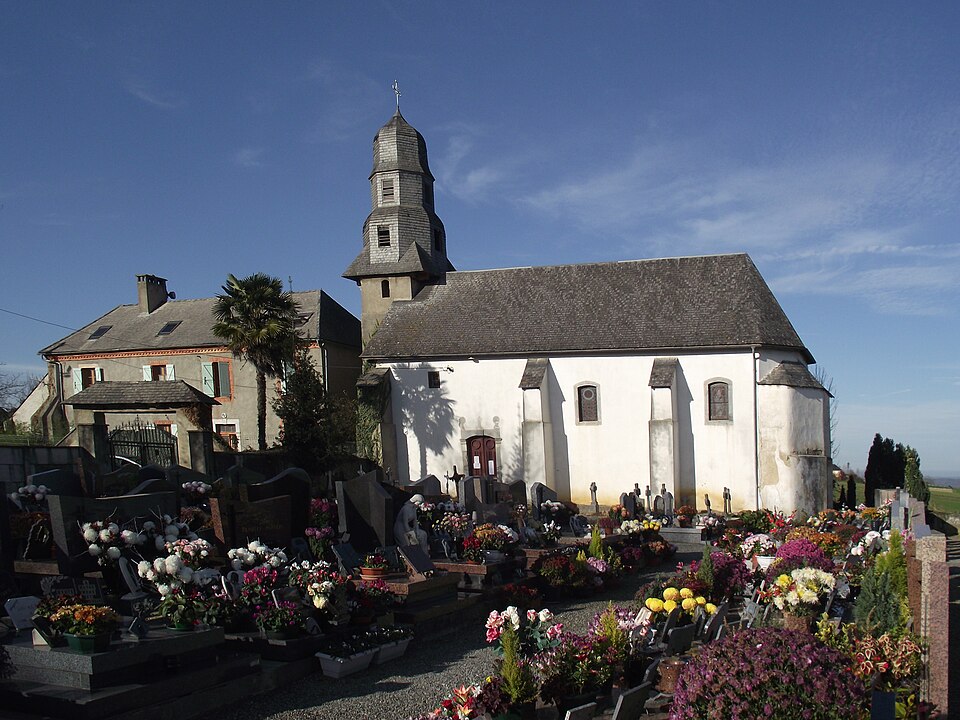 Église Saint — Jean — l'Évangéliste de Luc (Hautes — Pyrénées, France)
