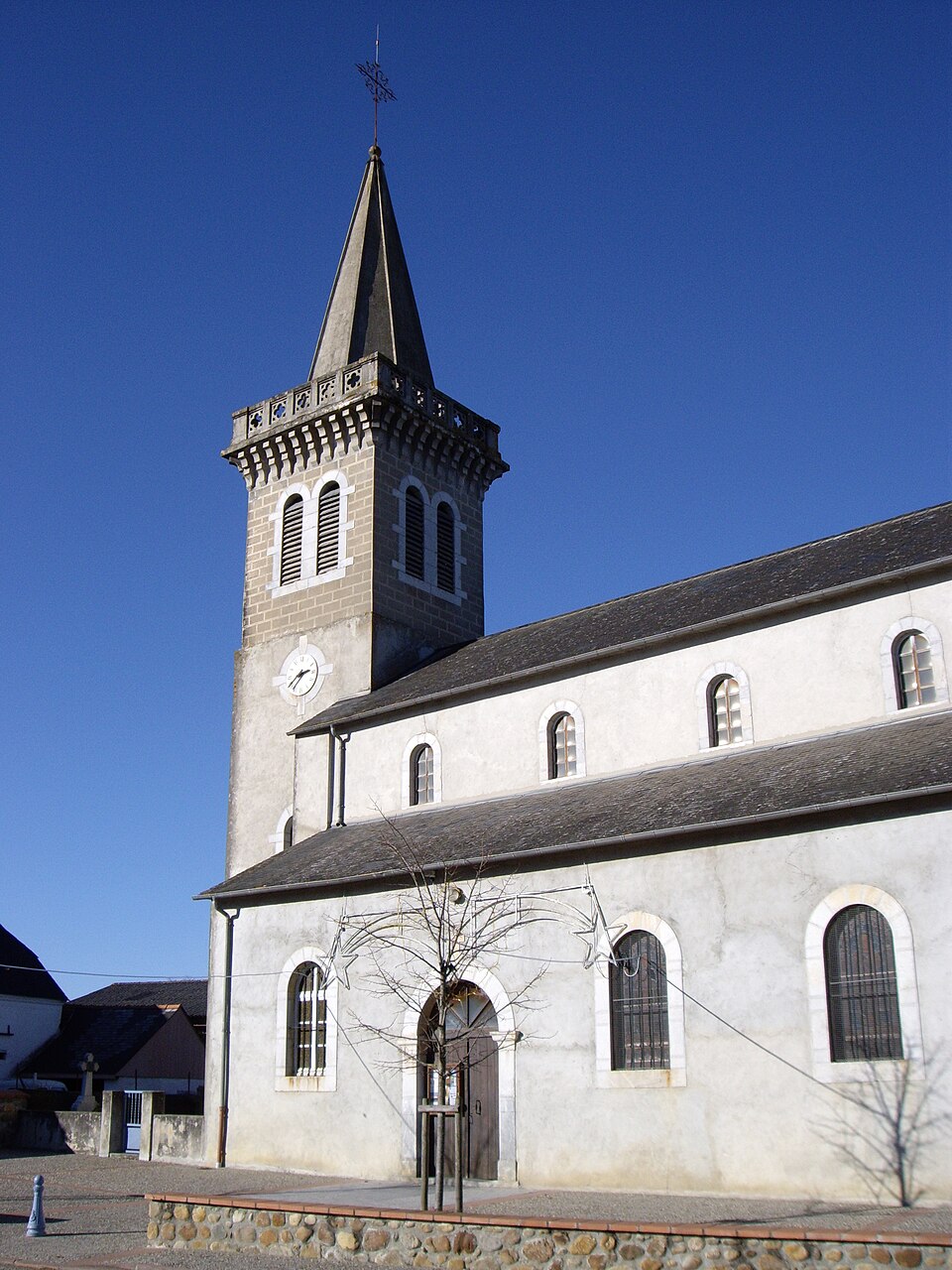 Église Saint — Laurent de Luquet